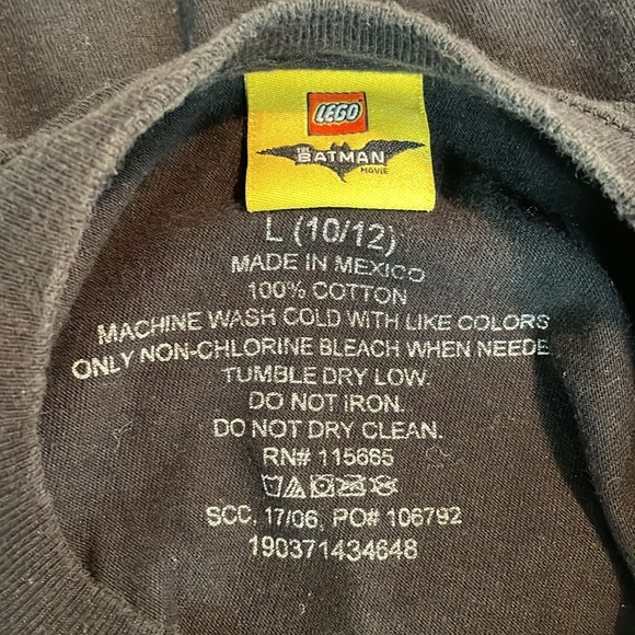 Kids Lego Batman Back T Shirt Kids  Lego Batman Movie Shirt Size Large - Picture 8 of 11